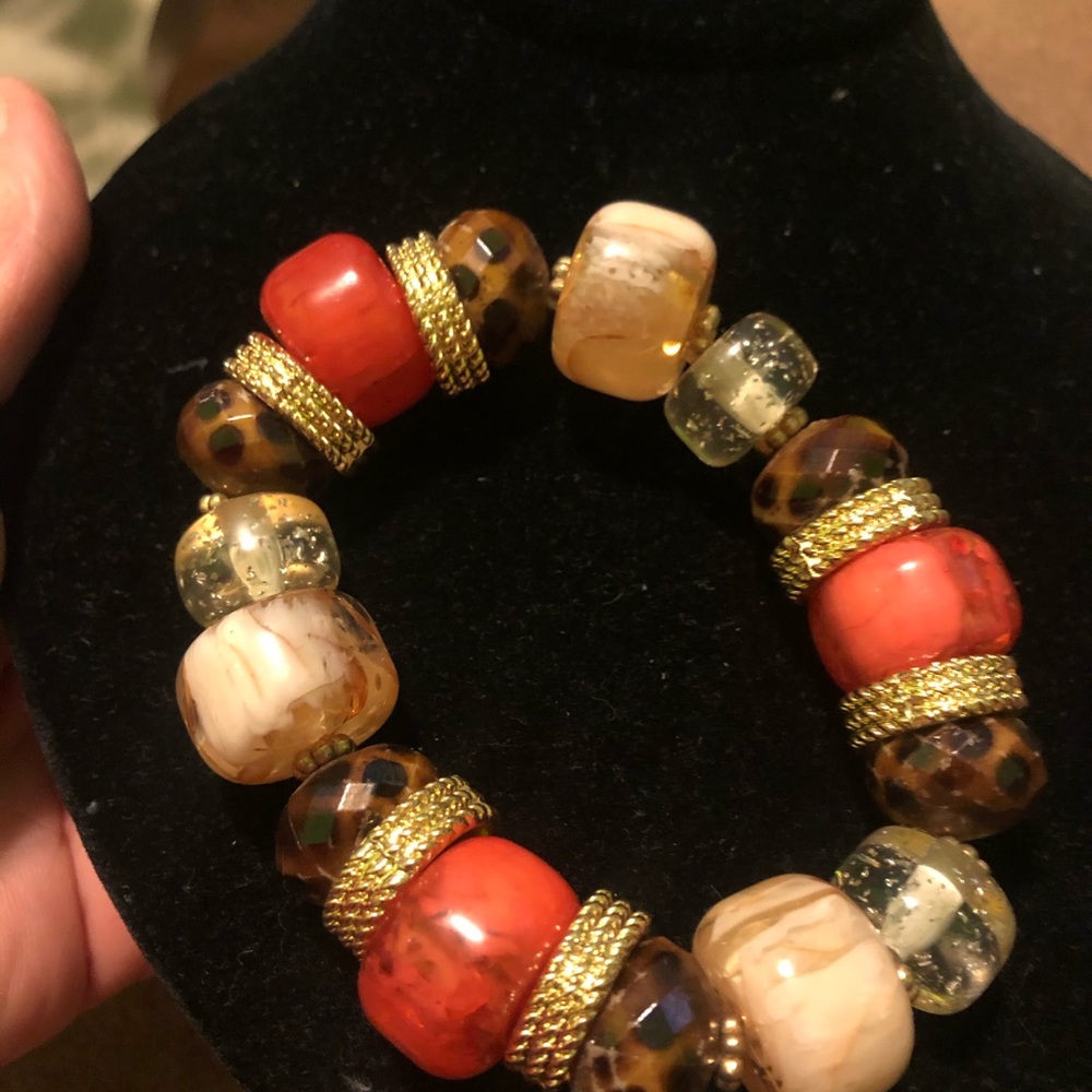 Pretty Beaded bracelet - Picture 6 of 6